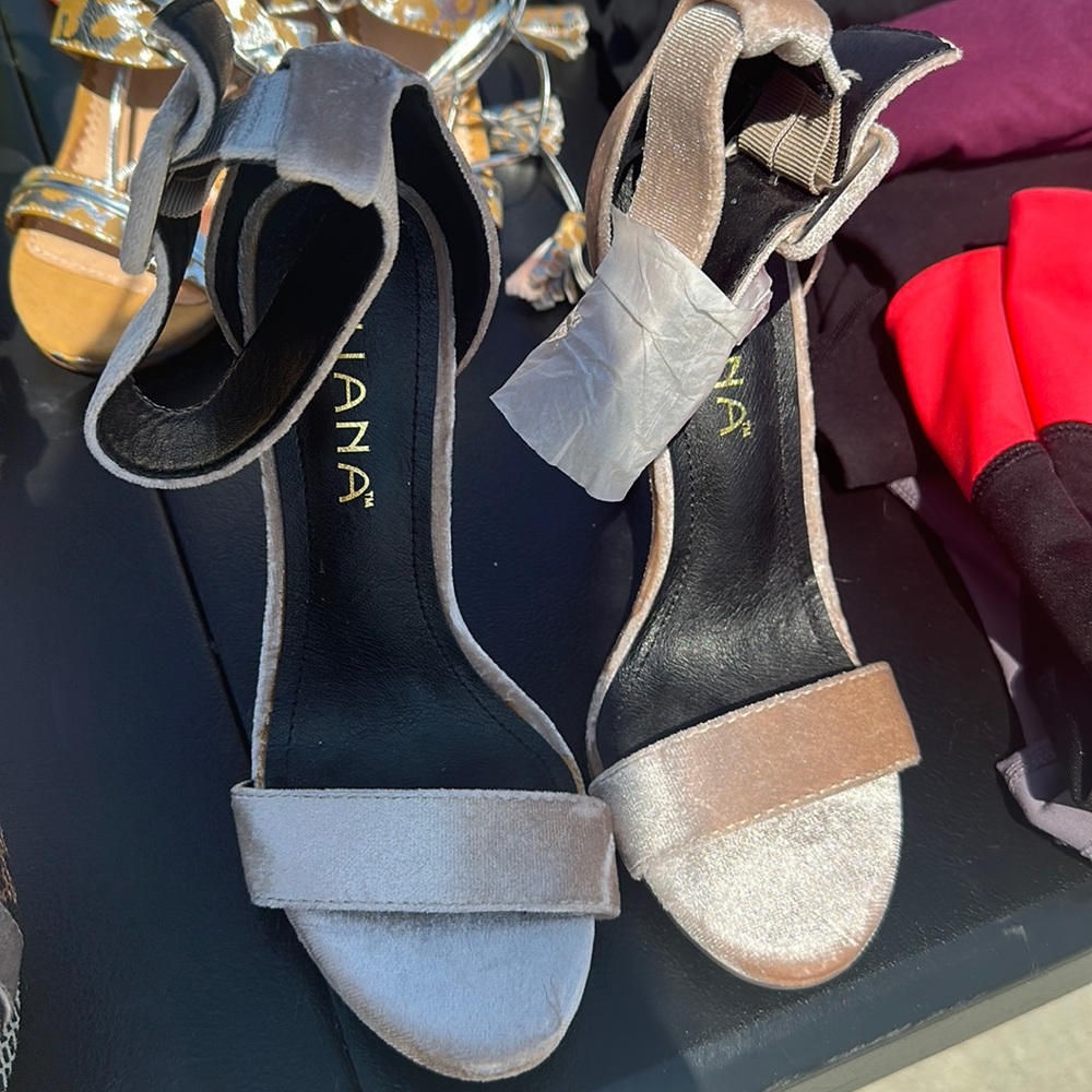 Size 6 Liliana heels. Never worn
